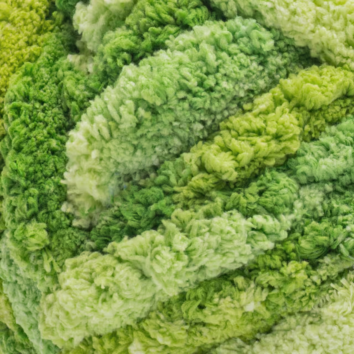 12/5/26 - Grinch Chunky Knitted Throw Workshop - 11:30 am - Hammer & Stain East Michigan Studio