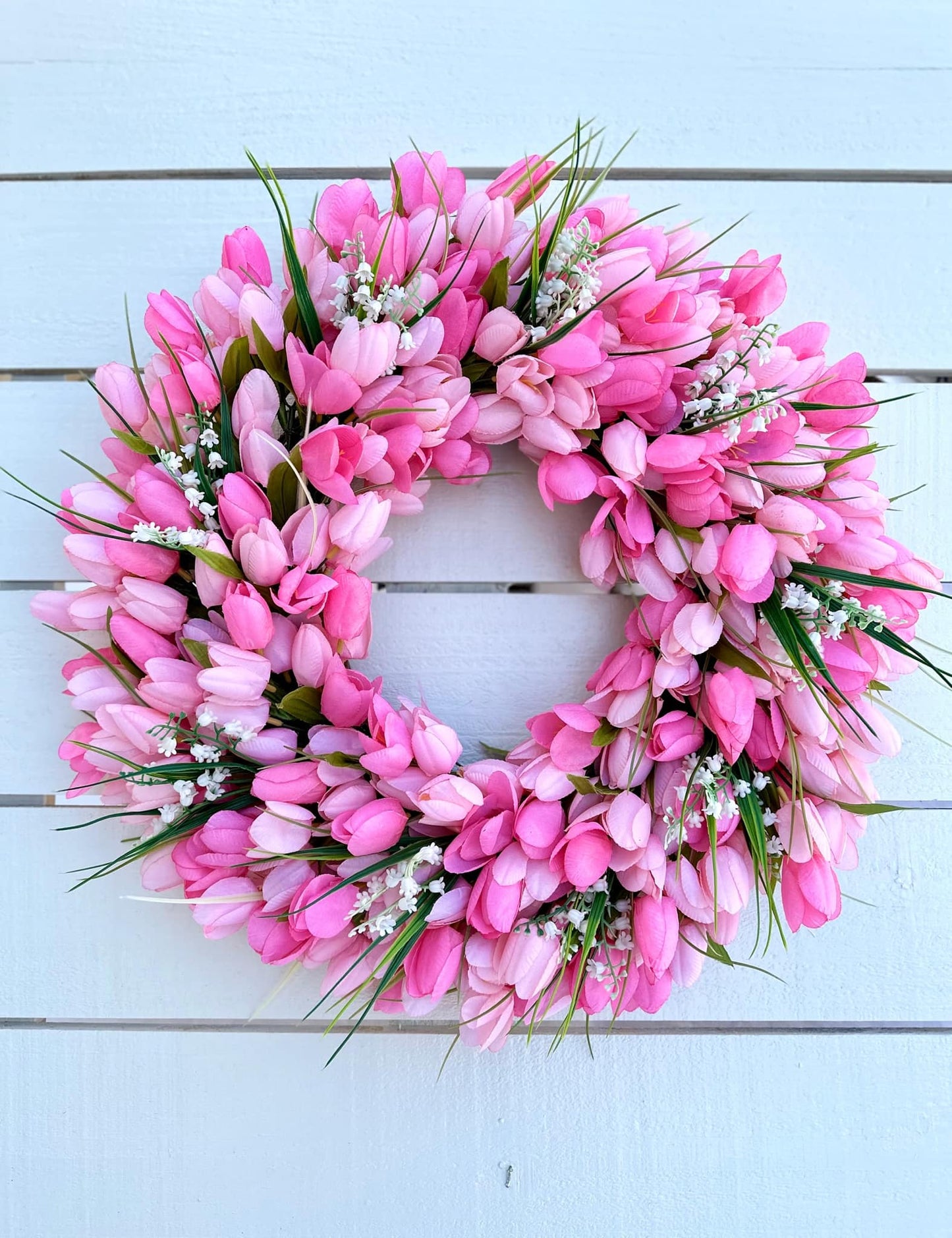 4/26/2025 - Silk Tulip Wreath Workshop - 12pm - Farmer’s Tavern