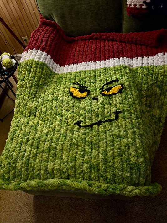 12/5/26 - Grinch Chunky Knitted Throw Workshop - 11:30 am - Hammer & Stain East Michigan Studio