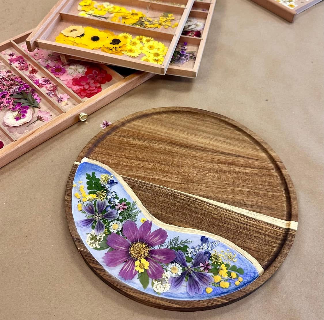10/4/2025 - DIY Dried Flower Resin Tray Workshop - 11am - H&S East Michigan Studio